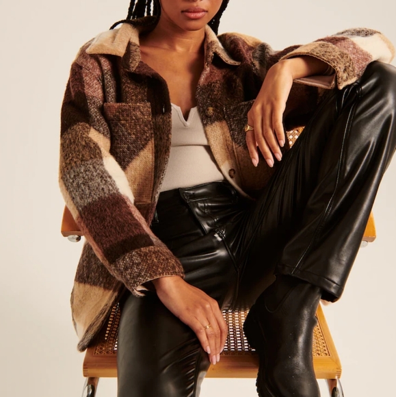 ABERCROMBIE & FITCH: Cozy Shacket - Picture 6 of 7